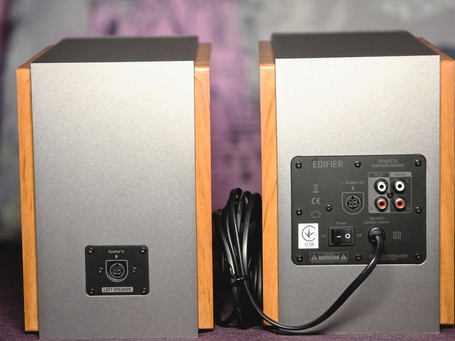 Акустична система Edifier R1600TIII (колонки 2.0 60W)