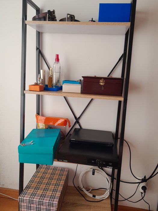 Movel de arrumação/estante