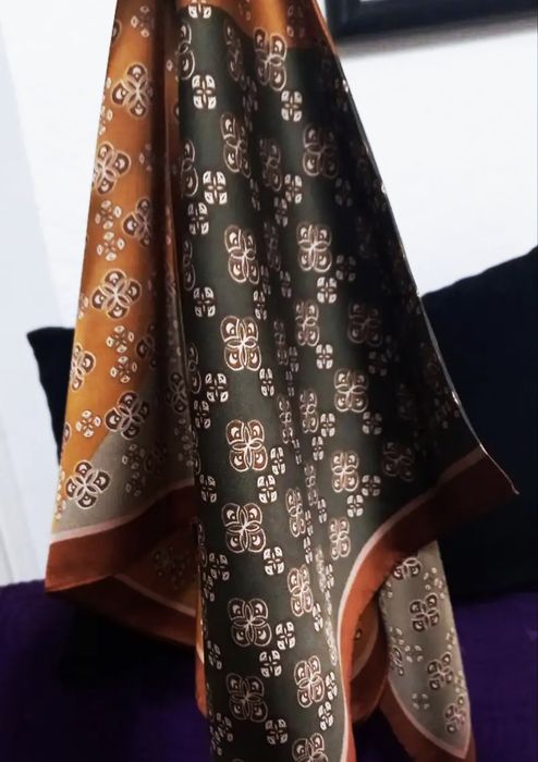 Nowa apaszka odcienia brązu czekoladowego 70 x 70  jedwab sztuczny