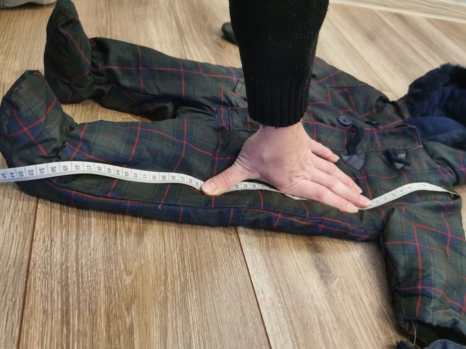 Kombinezon zimowy 56 62 w kratkę z futerkiem, stópkami i rękawiczkami