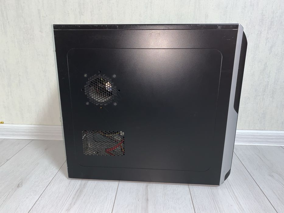 Системний блок ( робочий ), ( без відео карти).