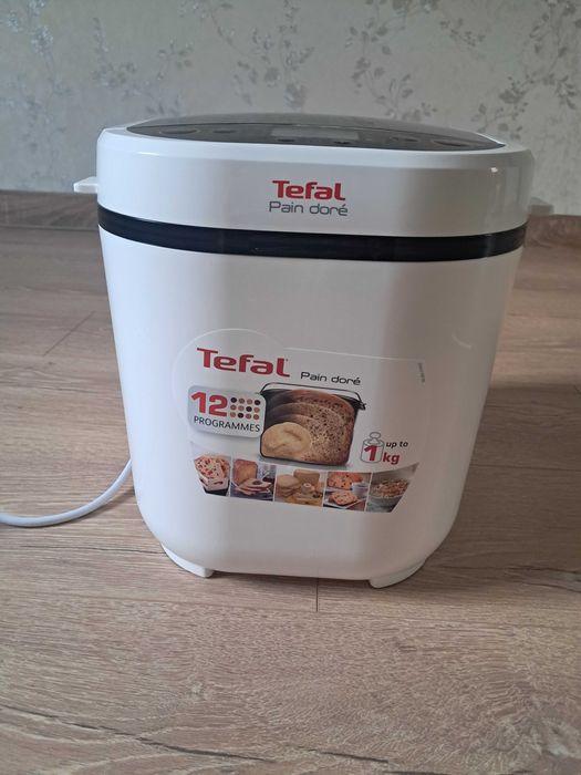 Нова хлібопічкаTefal