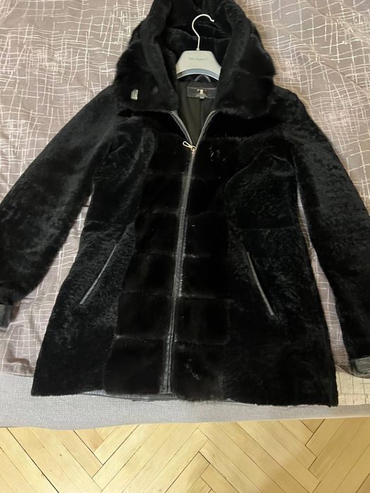 Шуба з норковими вставками