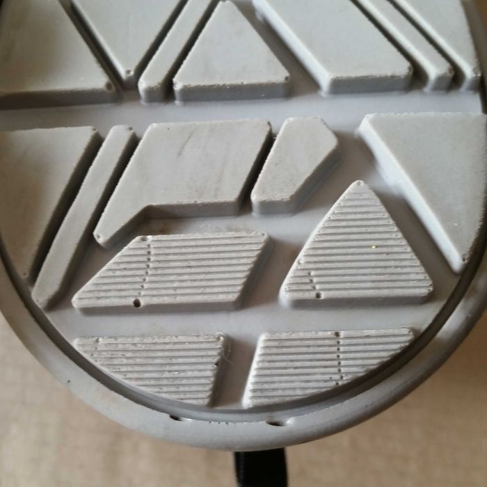 Кроссовки рабочие