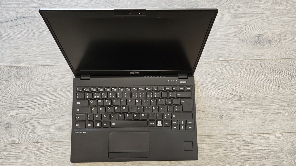 Portátil FUJITSU Notebook Lifebook U939