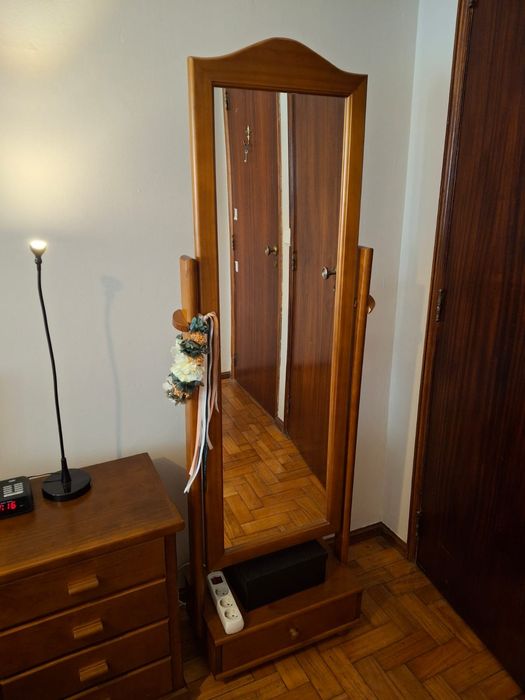 Mobilia de quarto - solteiro