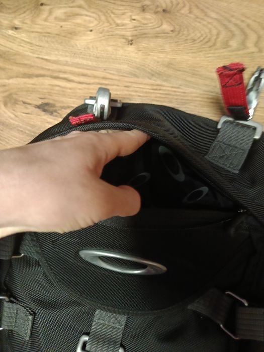 Oakley AP rollerbag tactical
