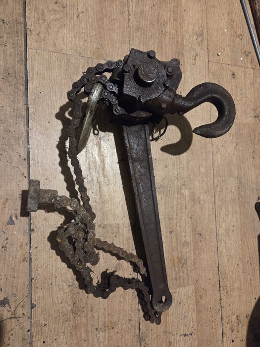 Wciągarka wyciągarka ruchcug  łańcuchowa polska Rukcug Bks