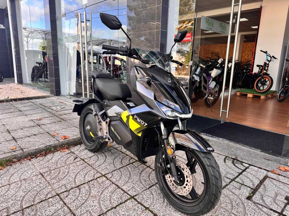 Mota Eletrica Felo FW07 - 135KM/H - NOVA