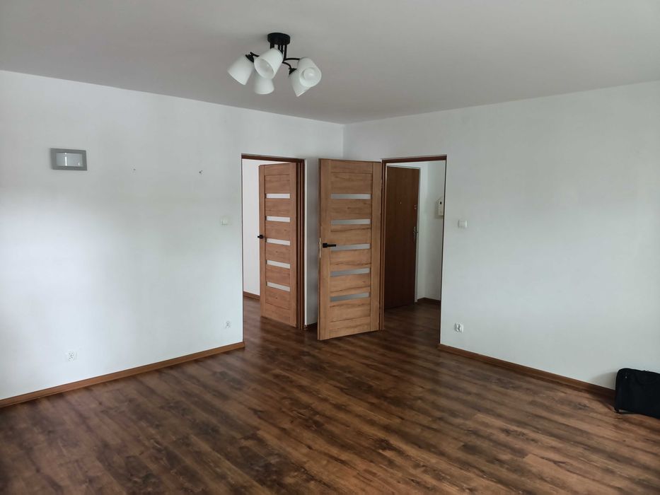 Wynajmę  mieszkanie  3-pokojowe  61 m²  Przemyśl  Kazanów - Widok 2