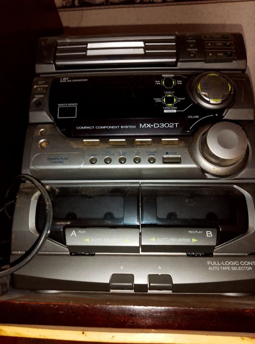 Срочно продам музыкальный центр без пересылки