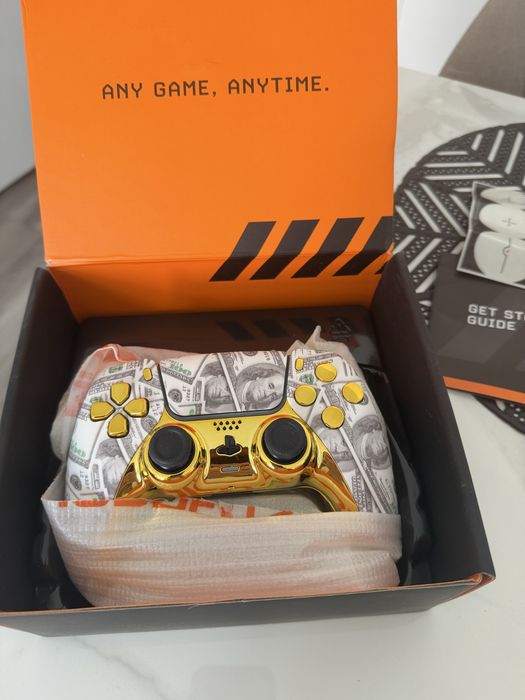 Pad PS5 „Gold Money”. Nowy nieużywany!