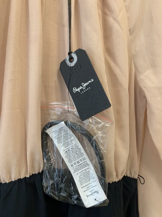 Sukienka z paskiem Pepe Jeans rozmiar XL
