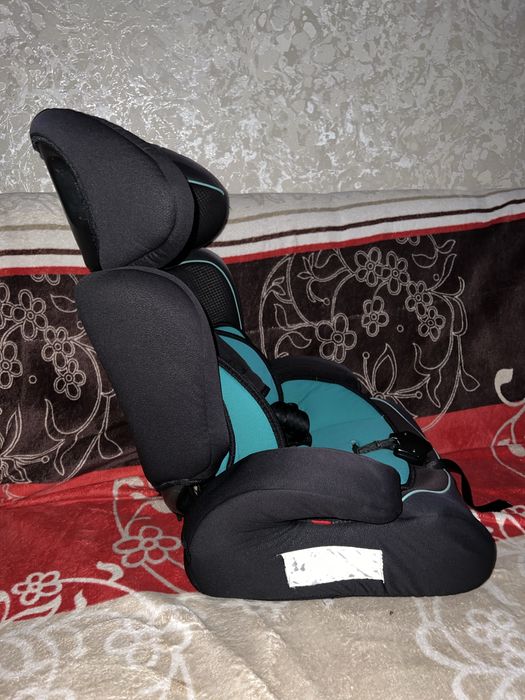 Дитяче автокрісло