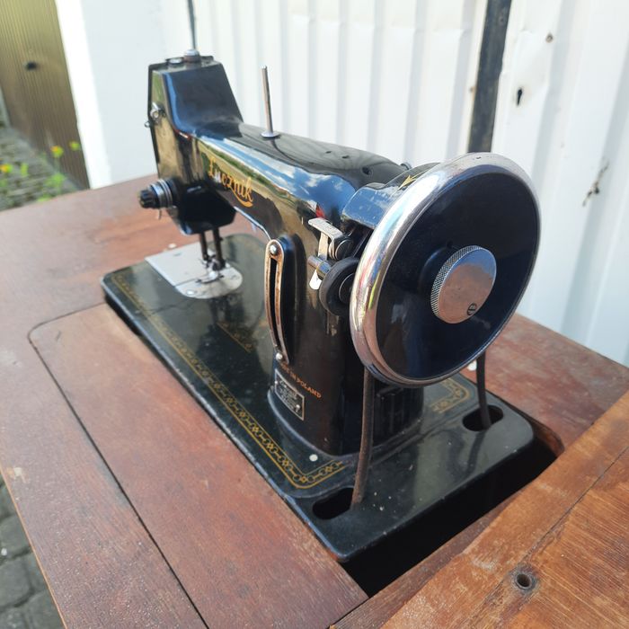 Łucznik maszyna do szycia