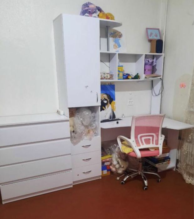 Дитяча кровать шкаф стілець для годування