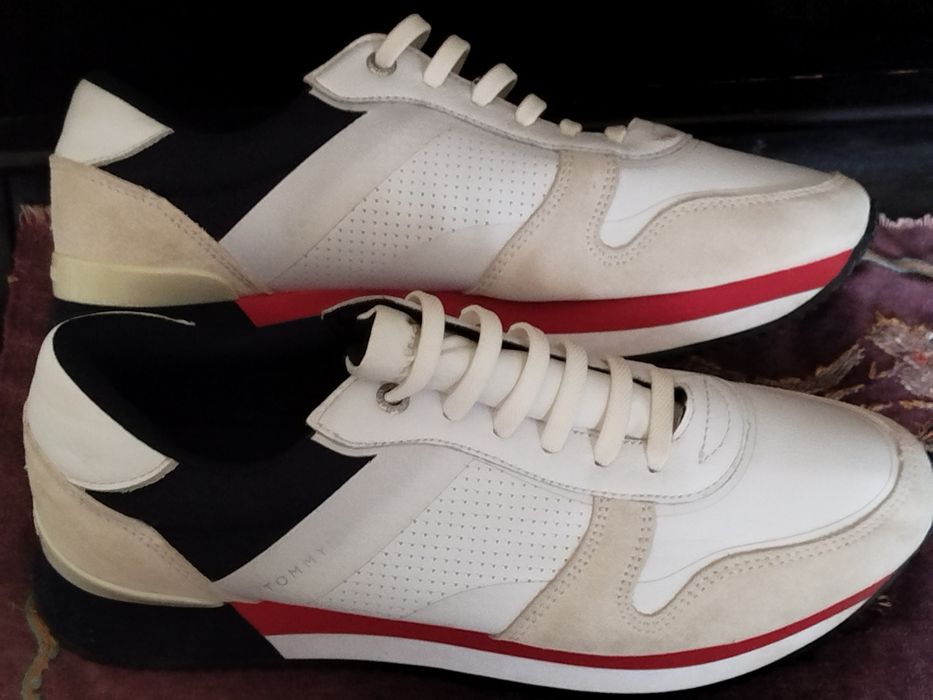 Продам кросівки бренду Tommy Hilfiger