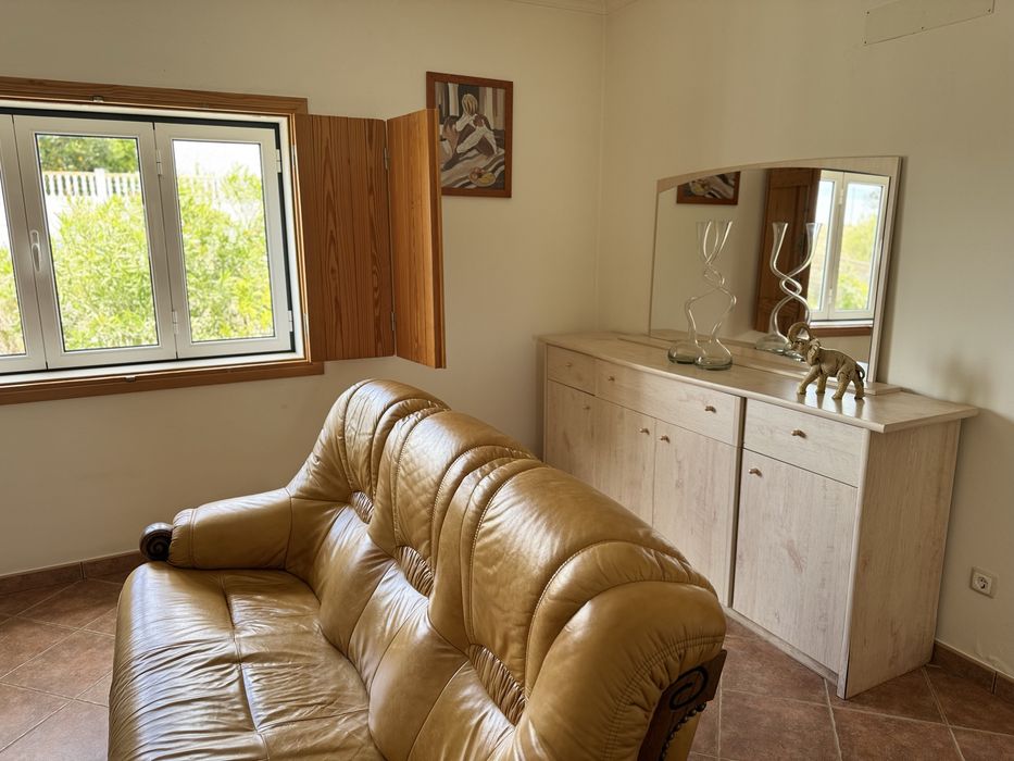 Móvel Aparador com Espelho