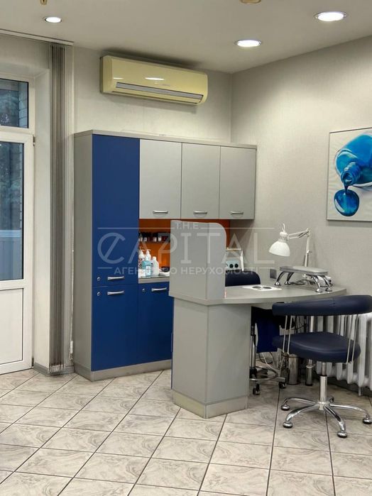 Продаж! Фасад! Торгова! Салон Краси! Григоренко! 73 м²! 1 986 $ за м²!