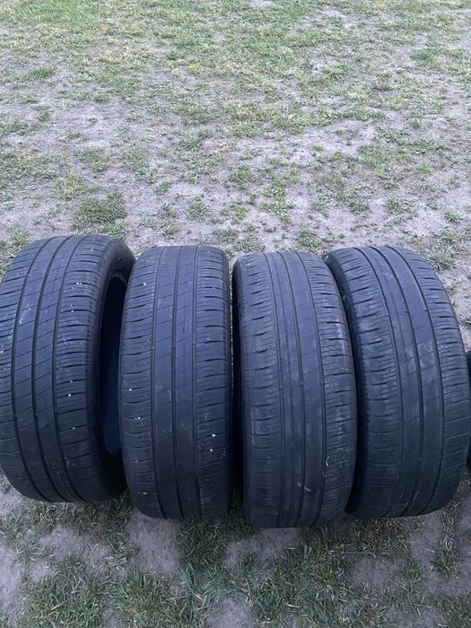 Літні шини GoodYear 205/55R17
