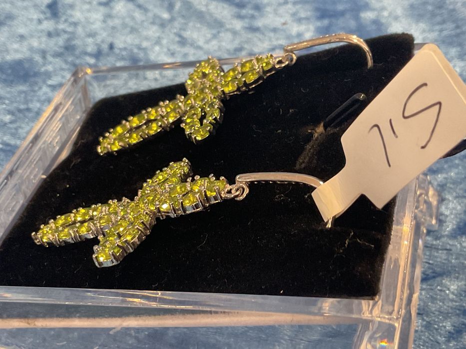 Brincos prata 925 com 5,5 cm. Anúncios abaixo