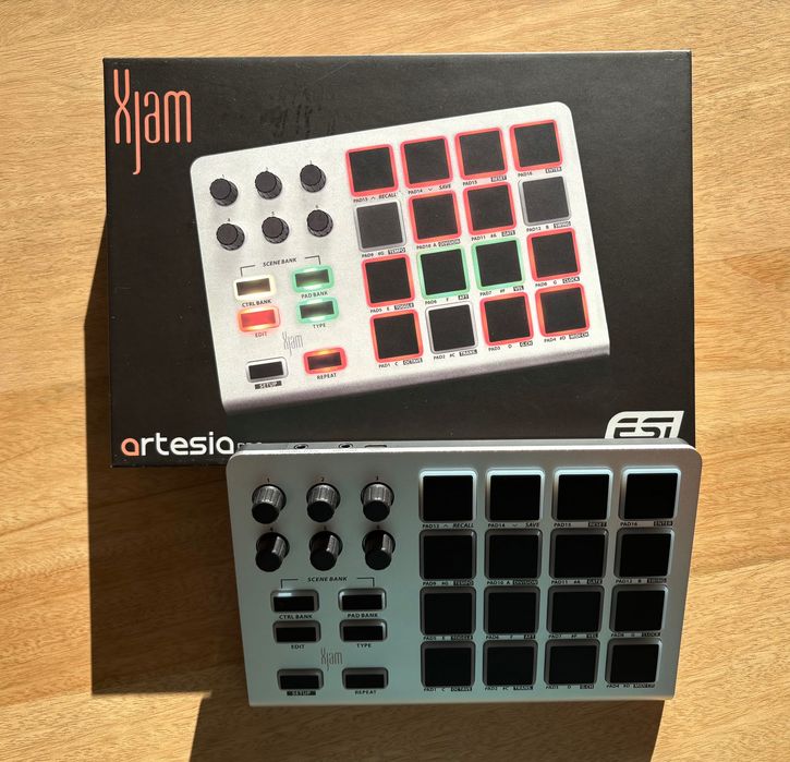 ESI Xjam - controlador MIDI de pads, estado como novo