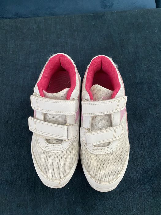Фірмові кросівки Diadora