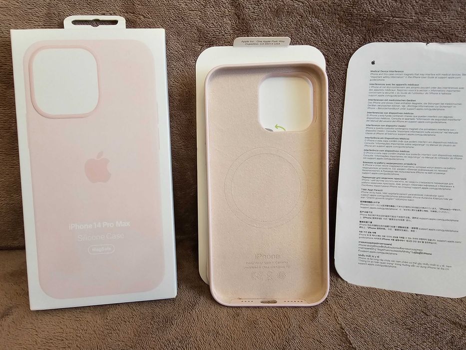 Чехол Apple Silicone Case MagSafe для iPhone 14 Pro Max (Chalk Pink)
