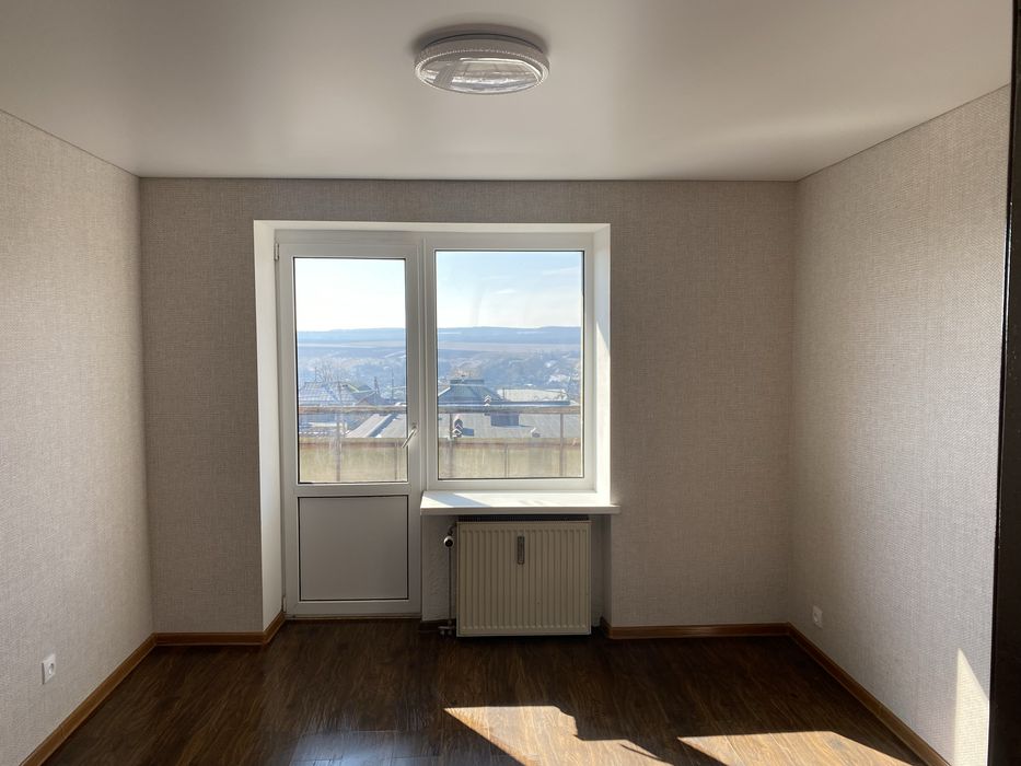 Продам квартиру в Сатанові