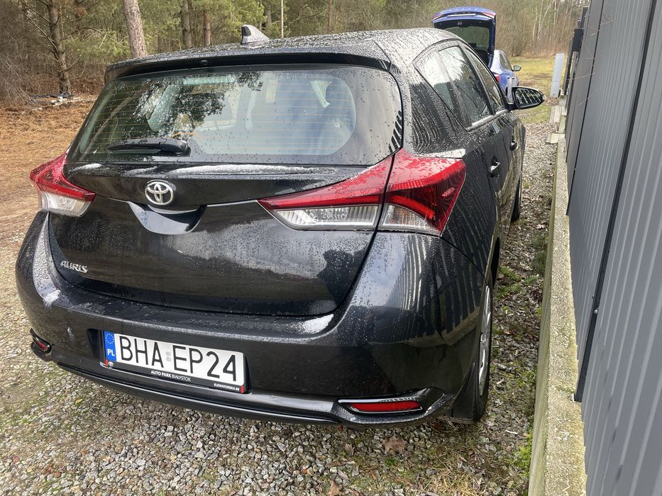 Toyota Auris 1.6 benzyna 2018 rok