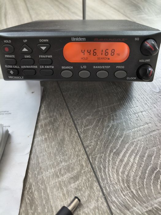 Radio skaner uniden ubc 355 clt