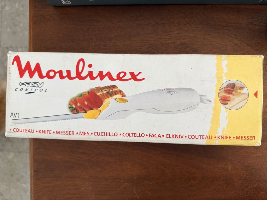 Faca electrica Moulinex NOVA