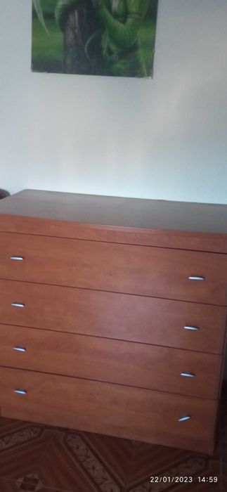 Estúdio c/2 camas + roupeiro+ Cómoda, Fantástico como Novo ótimo preço