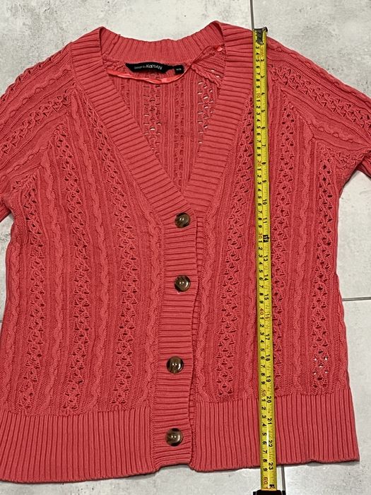 Koralowy sweter KappAhl