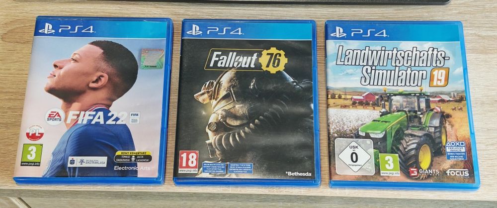 Zestaw 3 gier na konsolę Sony PlayStation 4