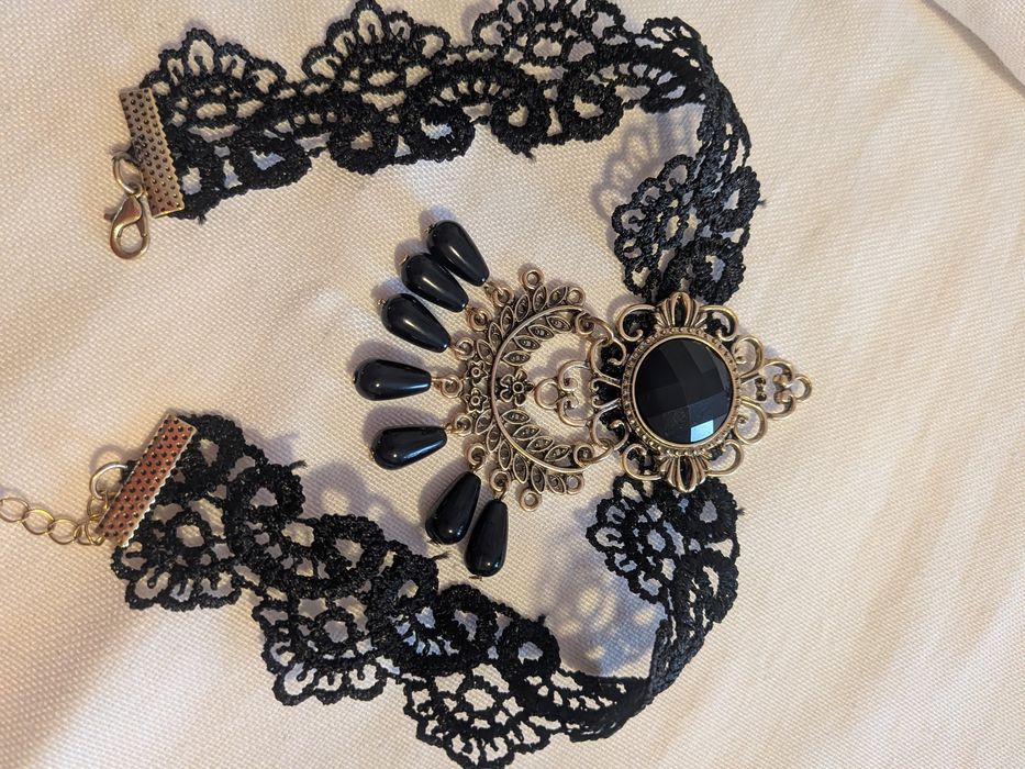 Gotycki Choker koronkowy
