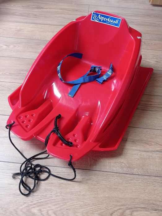 Sanki dziecięce plastikowe