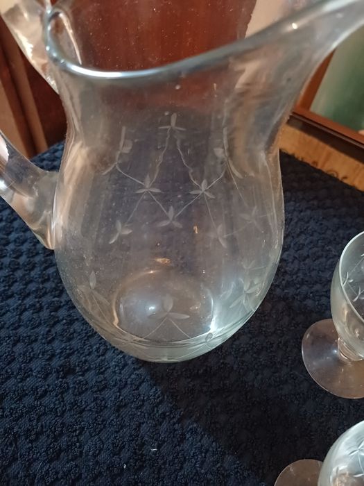 Serviço de copos anos 60