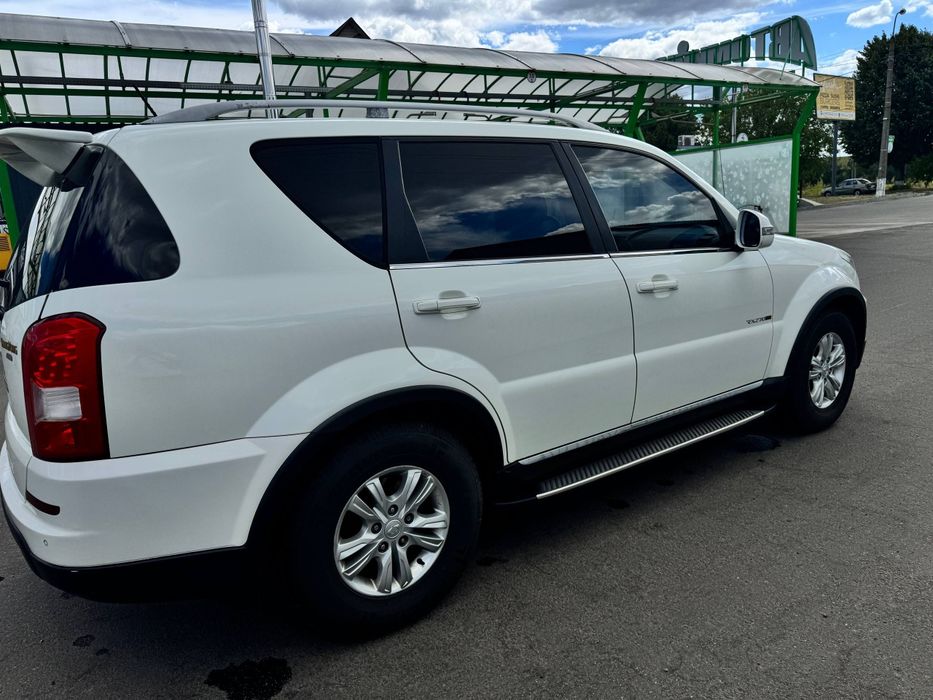 автомобіль SsangYong Rexton W 2012