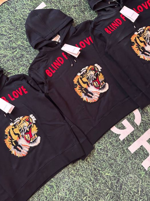 Перше в Україні худі Gucci Blind For Love