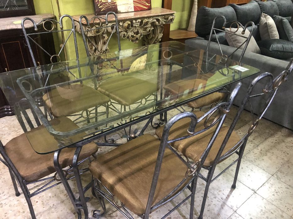 Mesa vidro construção em ferro forjado