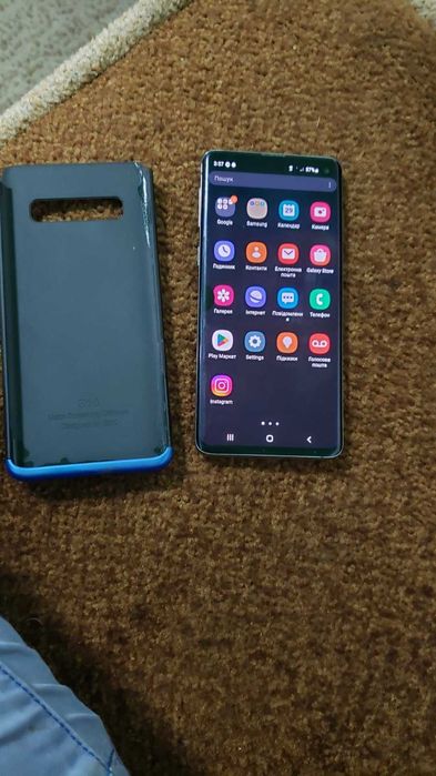 Самсуг гелексі s10 8,128 память відам зарядку і чехол андроід 12