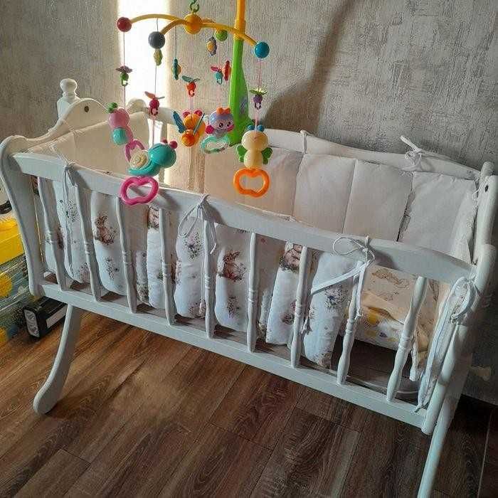 Кроватка для немовлят