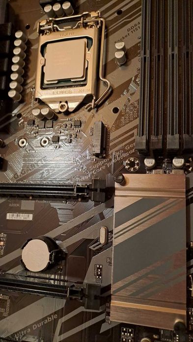Bundle Intel Core i7-9700K / Board Gigabyte Z390 D LGA 1151