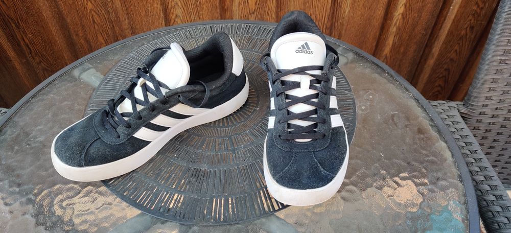 ADIDAS дитячі кросівки