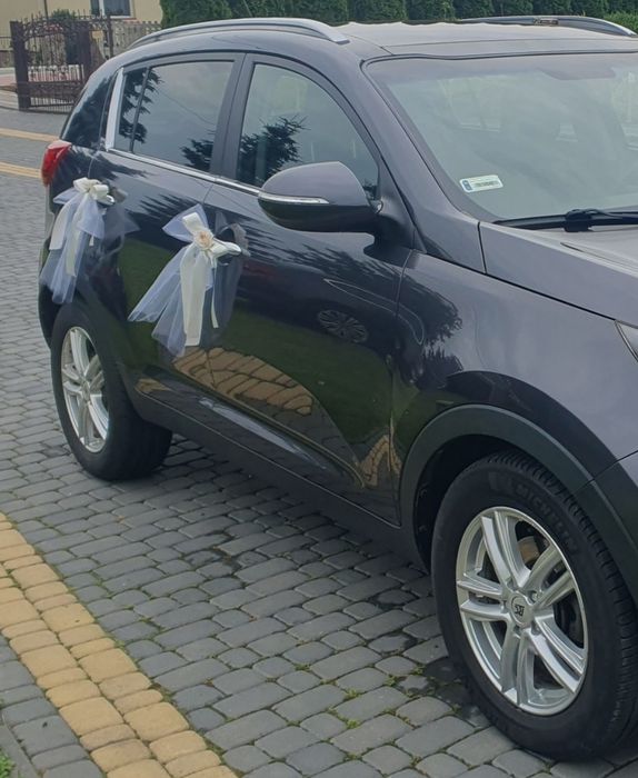 Dekoracje ślubne na samochód