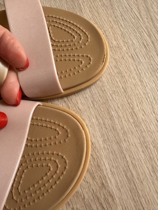Босоніжки сандалі Crocs