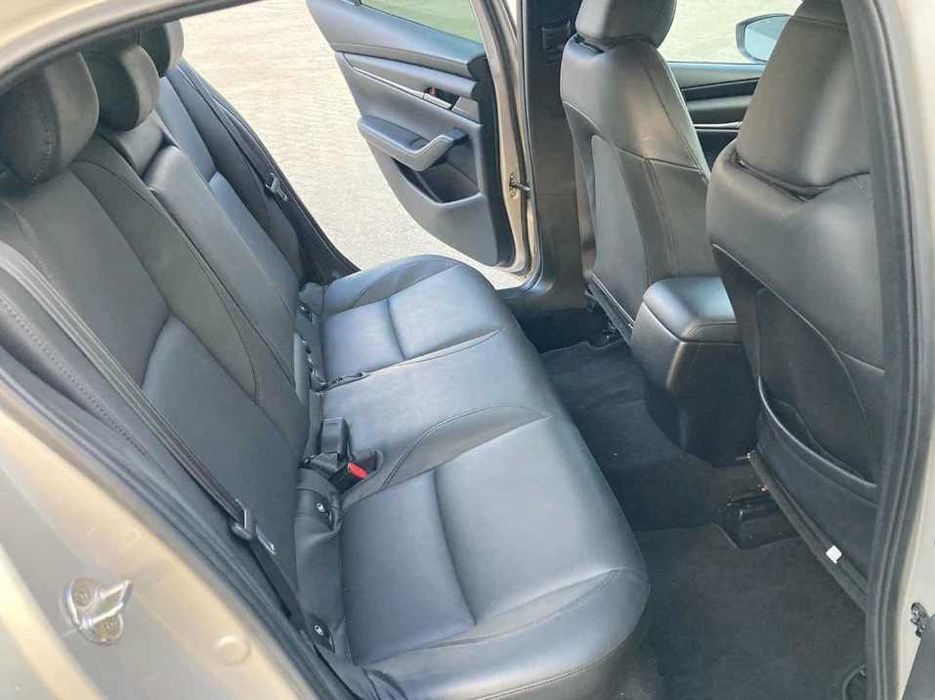 Mazda 3 2022 року