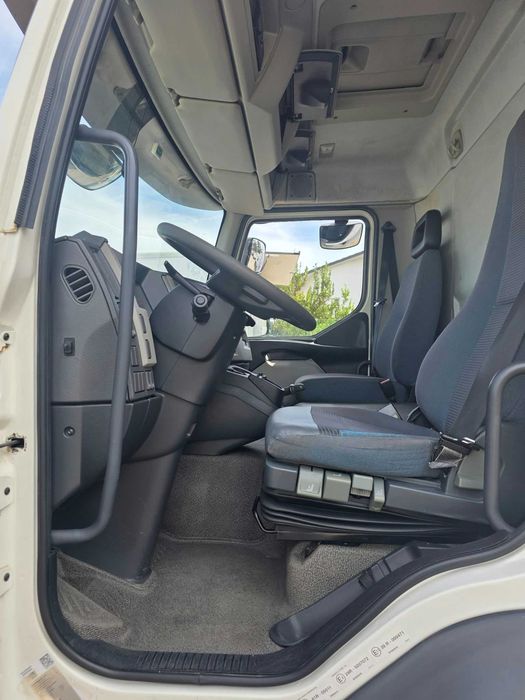 Camião Volvo FL 260
