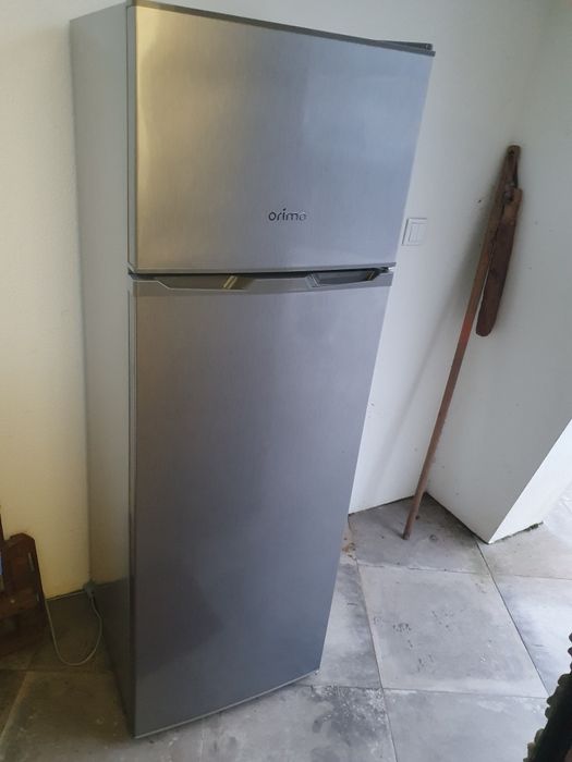 Frigorífico com pouco uso